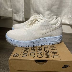 Size 7.5 in women. Worn about two times. They look brand new.